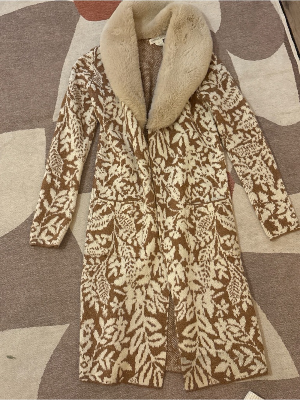 Source Unknown Brown and Cream Floral Knit Coat with Faux Fur Collar